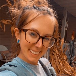 Meet your Posher, Alicia